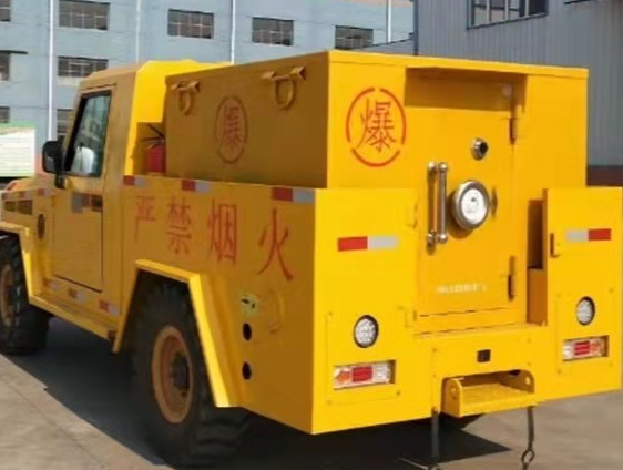 汝南凯龙爆破器材运输车：保障爆破任务的安全运行